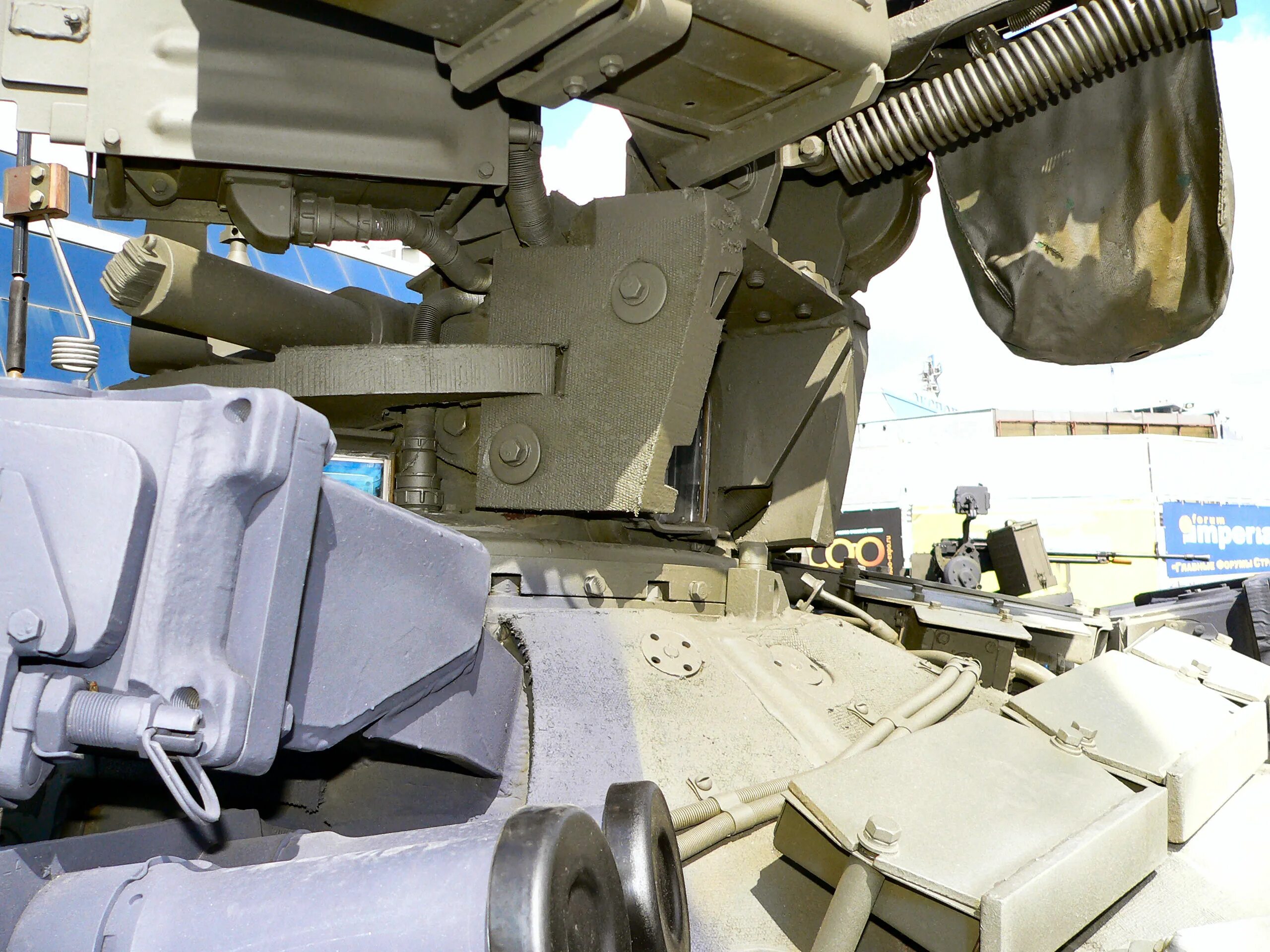 шасси т90. т 90. т 72 топливные баки. т-90 башня. т-90 2004.