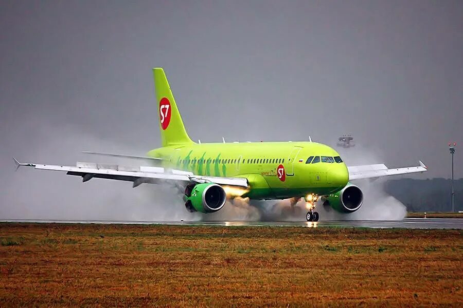 Аэробус а319 s7 Airlines. Авиакомпания Сибирь с7. Airbus a319 s7. Аэробус а320 s7.