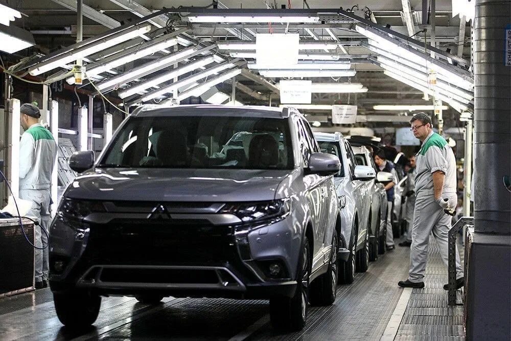 Завод mitsubishi. Завод в Калуге Митсубиши. Завод Митсубиши Россия. Завод Митсубиси в Японии. Производство машин.