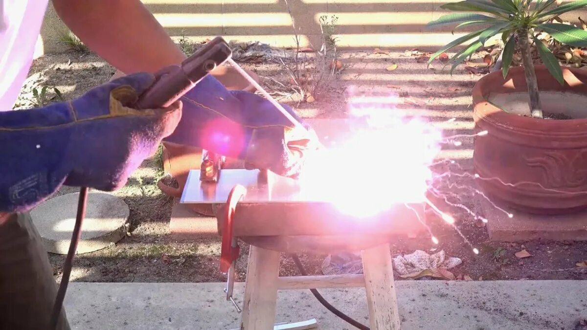 сварка полуавтомат. электроды для сварки алюминия. как можно сваркой. сварка толстого металла электродом 4мм. сварка 3 мм металла электродом.