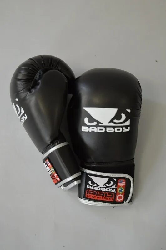 Bad boy 12. Боксерские перчатки bad boy. перчатки боксерские bad boy m2. перчатки bad boy боксерские розовые. imperia pro боксерские перчатки.