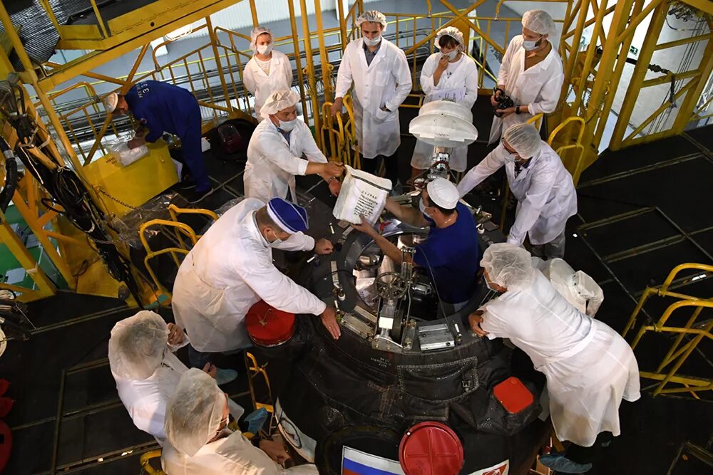 Что делает инженер испытатель. Евгений игоревич тарелкин. Бортинженер в боинг. Видео инженер испытатель. Космонавт инженер.