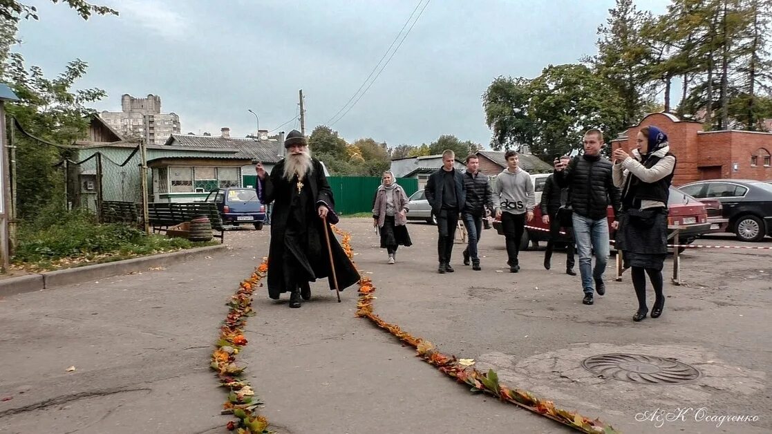 Протоиерей Феодор Секретарев Камбарка фото. Жена отца олега света