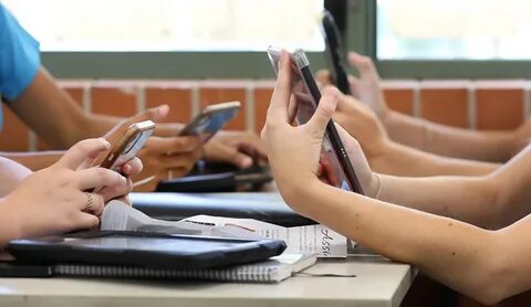 Статья за телефон на уроке