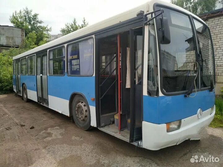 Авито автобус купить б у. Автобусы Омска ВК. Автобус Омск 675. 46 Автобус Омск. Автобус авито.