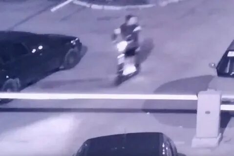 Отвлек школьницу от занятий