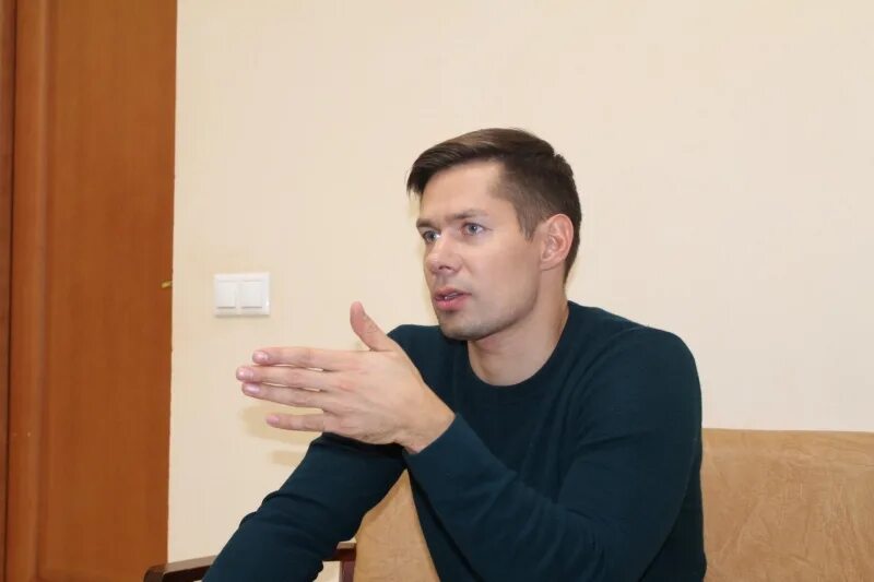 стас пьеха 2021. стас пьеха российский певец. интервью пьехи. интервью пьехи. стас пьеха 2023.