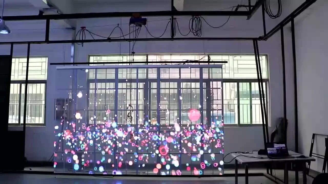 Светодиодный дисплей на стекло. Прозрачный светодиодный экран. прозрачный лед экран. прозрачная светодиодная пленка. светодиодный экран на окно.