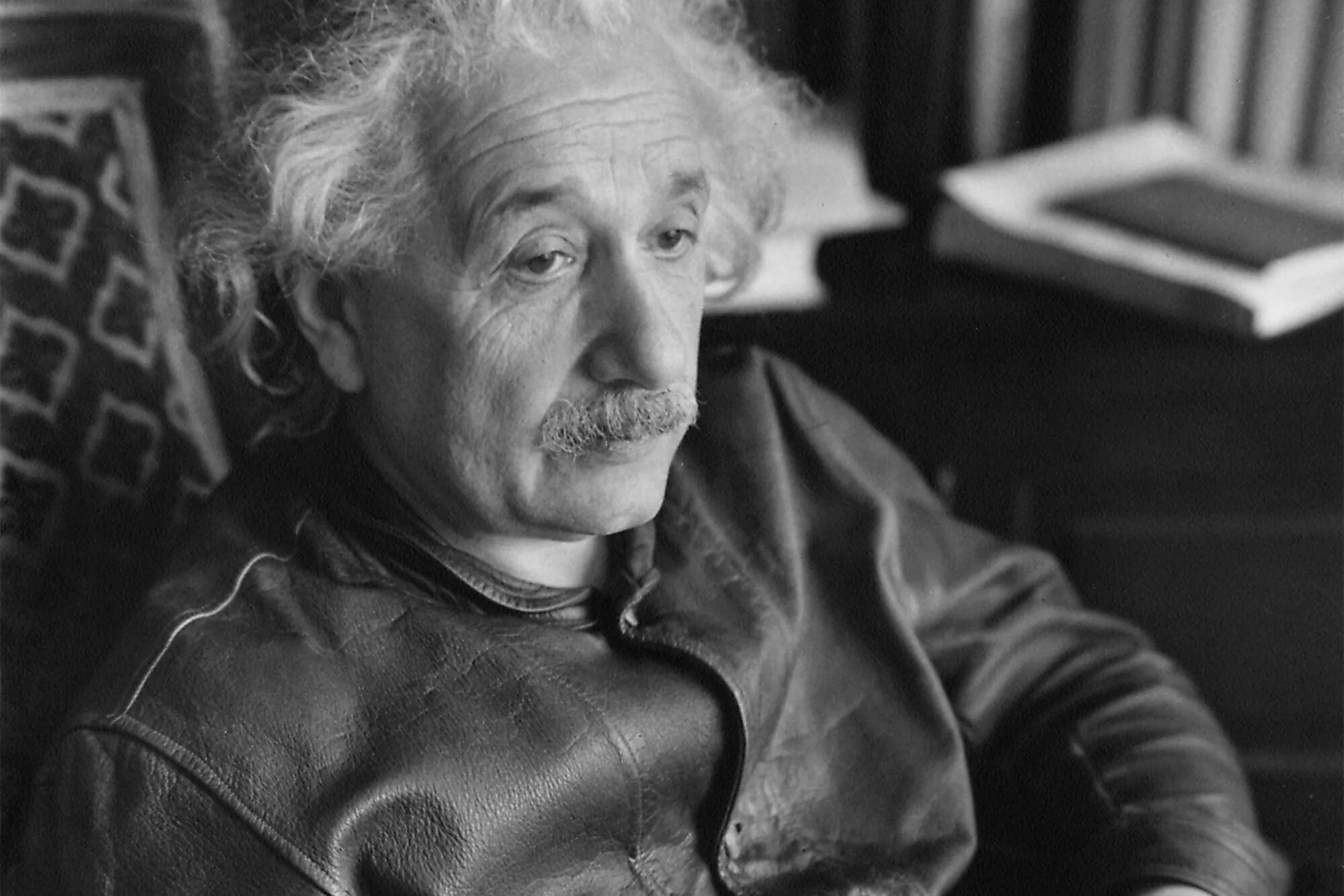 Einstein. Einstein