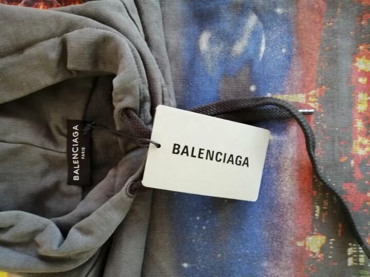 Слив karna. Мем не лезь она тебя сожрёт. Снова не влезаю в эти hammer balenciaga. Вылезай мем. Balenciaga грязные кроссовки.