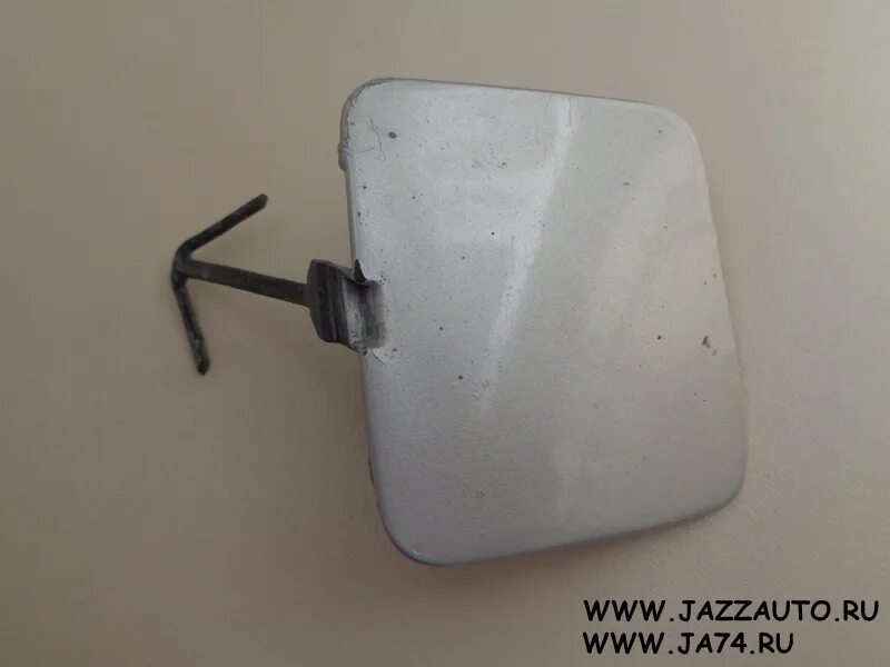 Заглушка переднего бампера логан 2. Заглушка крюка renault logan 2. Заглушка крюка renault logan 2. Заглушка бампера правая логан 1 фаза 2. Заглушка переднего бампера логан 2.
