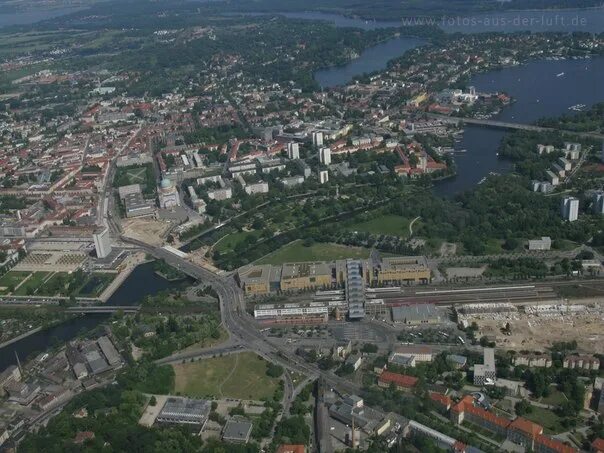 Der wald den menschen kälte ответы. Das luft. Картинный словарь на немецком по теме umweltschutz. Картинки к уроку немецкого по теме umweltschutz. Junkers ju ef-112.