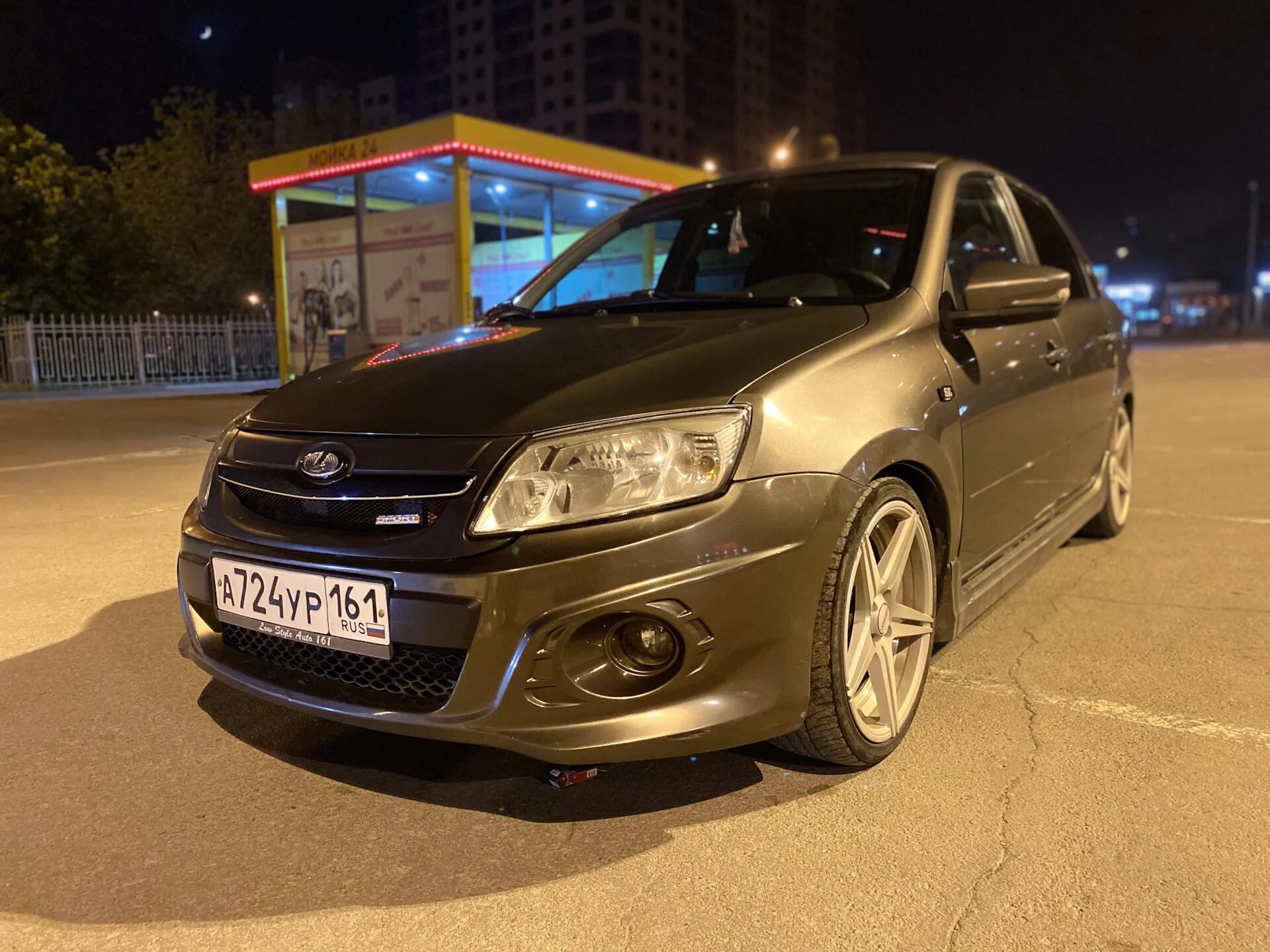 8. 8. 8. Гранта спорт фото. Гранта спорт 1.