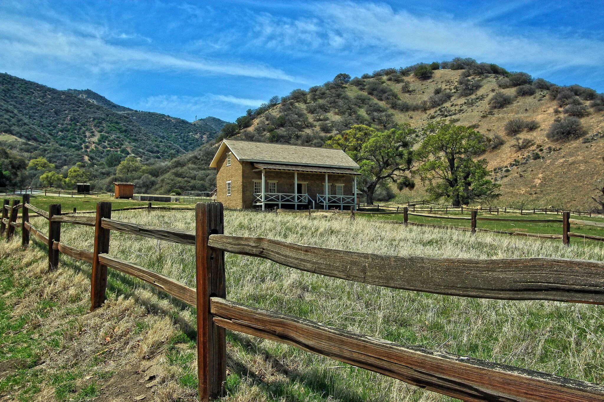 Tejon street corner. Fort Tejon. Frazier Park, CA 93225. Moonsine Tejon Street.