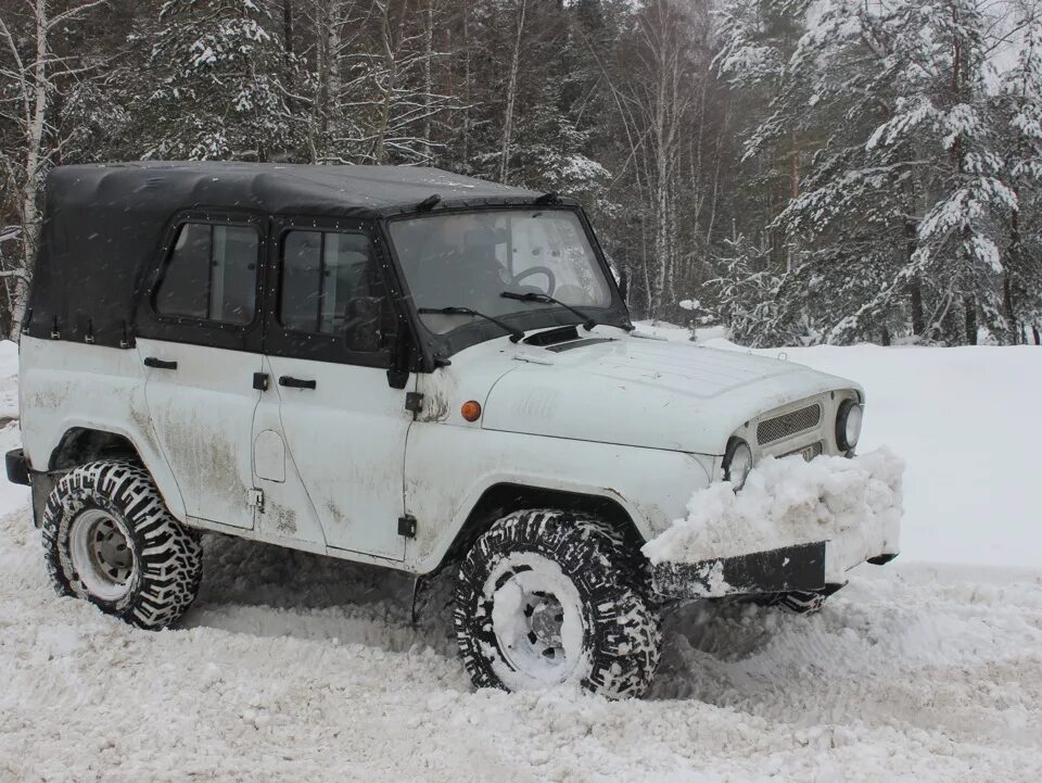 Дром иркутская купить уаз. УАЗ-315195 «Хантер». УАЗ Хантер на 35 колесах. УАЗ Хантер на 42 колесах. УАЗ 315195.