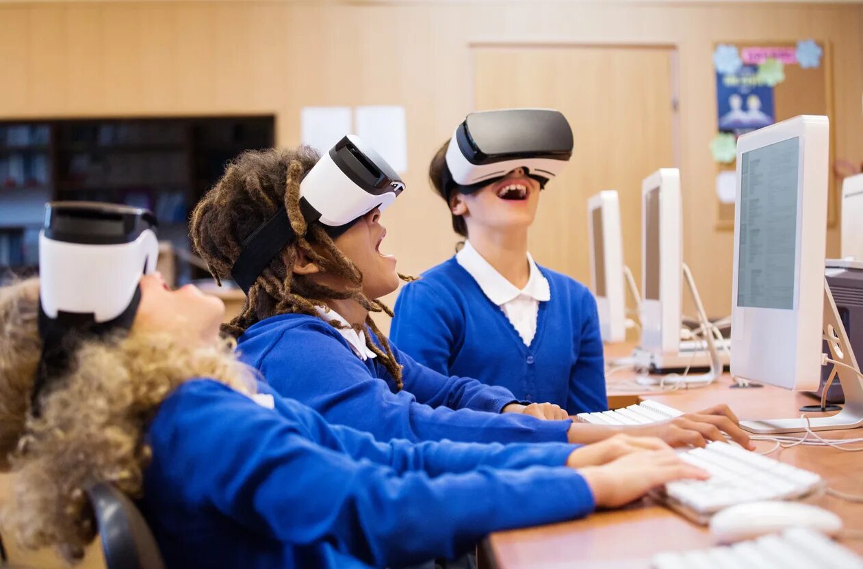 Технологии виртуальной реальности в образовании. Современные технологии в школе. Технология в школе. VR В школе.