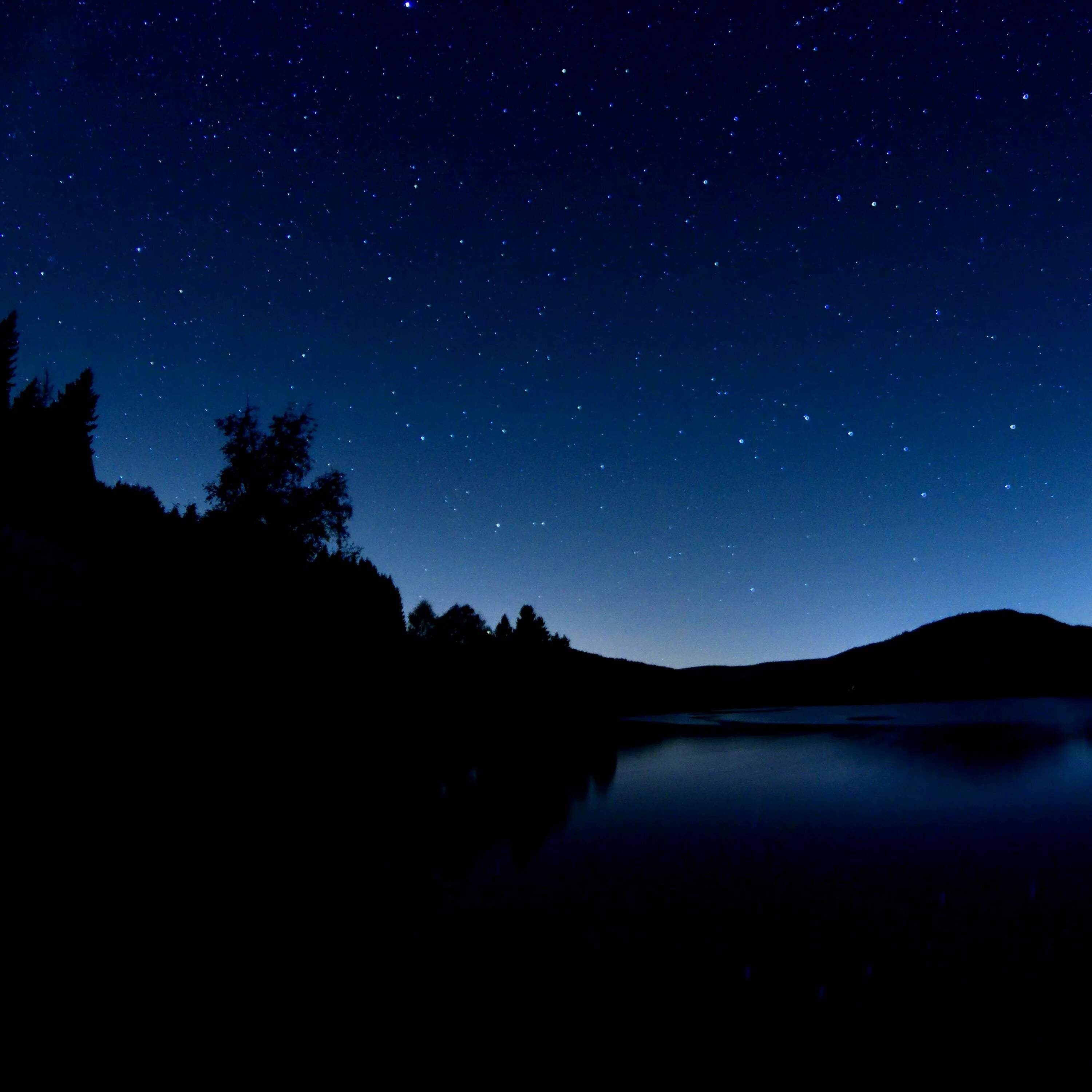 Черный день синяя ночь. Ночное озеро. Ночной пейзаж. Ночь картинки. Ночной фон.