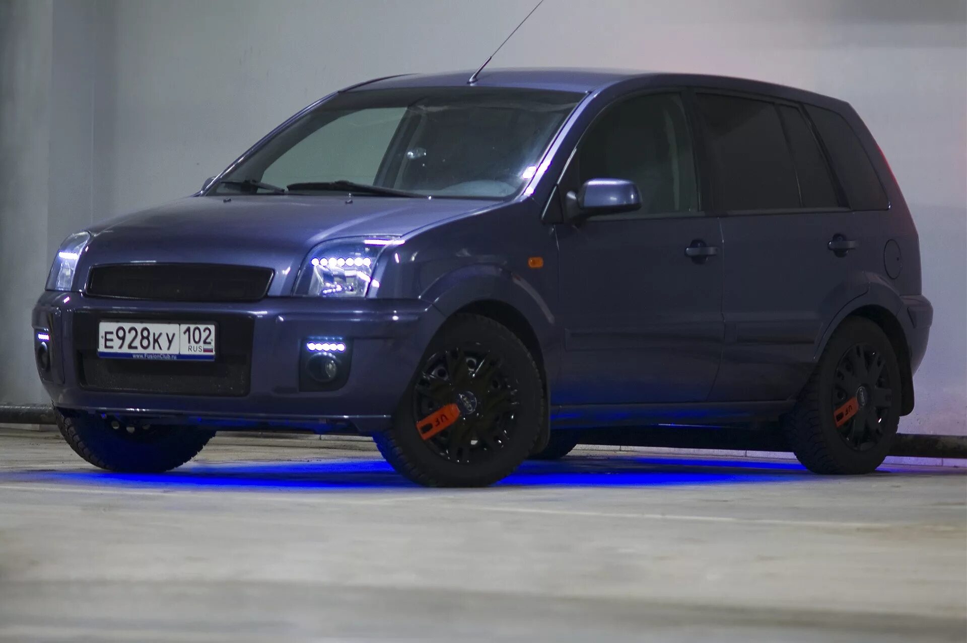 Задний ступичный подшипник, замена - Ford Fusion, 1,4 л, 2007 года своими руками