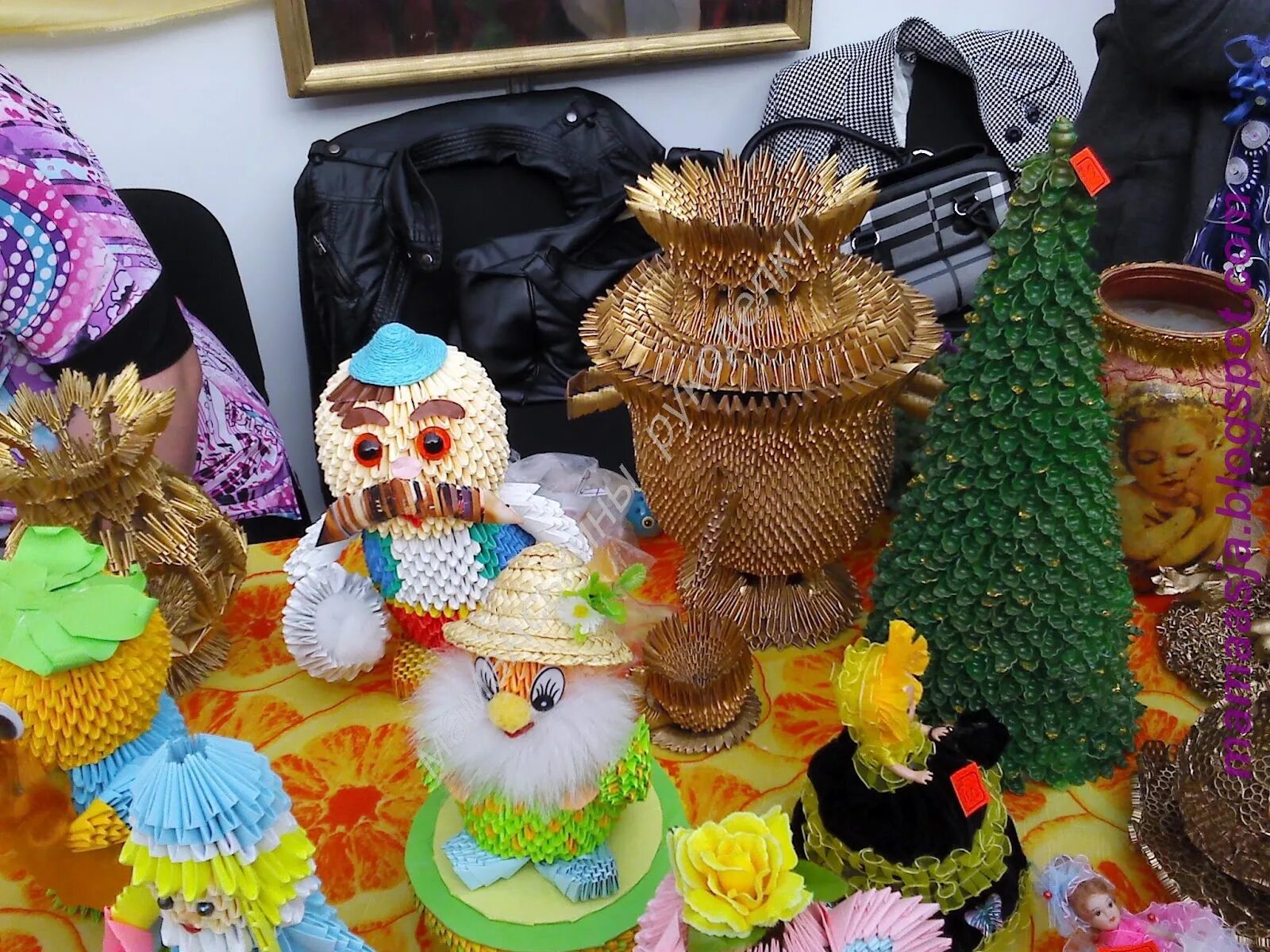 русские промыслы. народные промыслы. народные промыслы береста. поделки ремесла. выставка поделок народные промыслы.