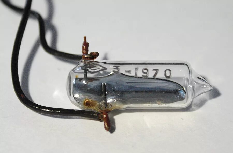 цифровая антенна своими руками для dvb-t2 из кабеля. самодельная штыревая gsm антенна. антенна из кабеля для т2. балун для 144 мгц укв антенны. ртутная антенна для телевизора.