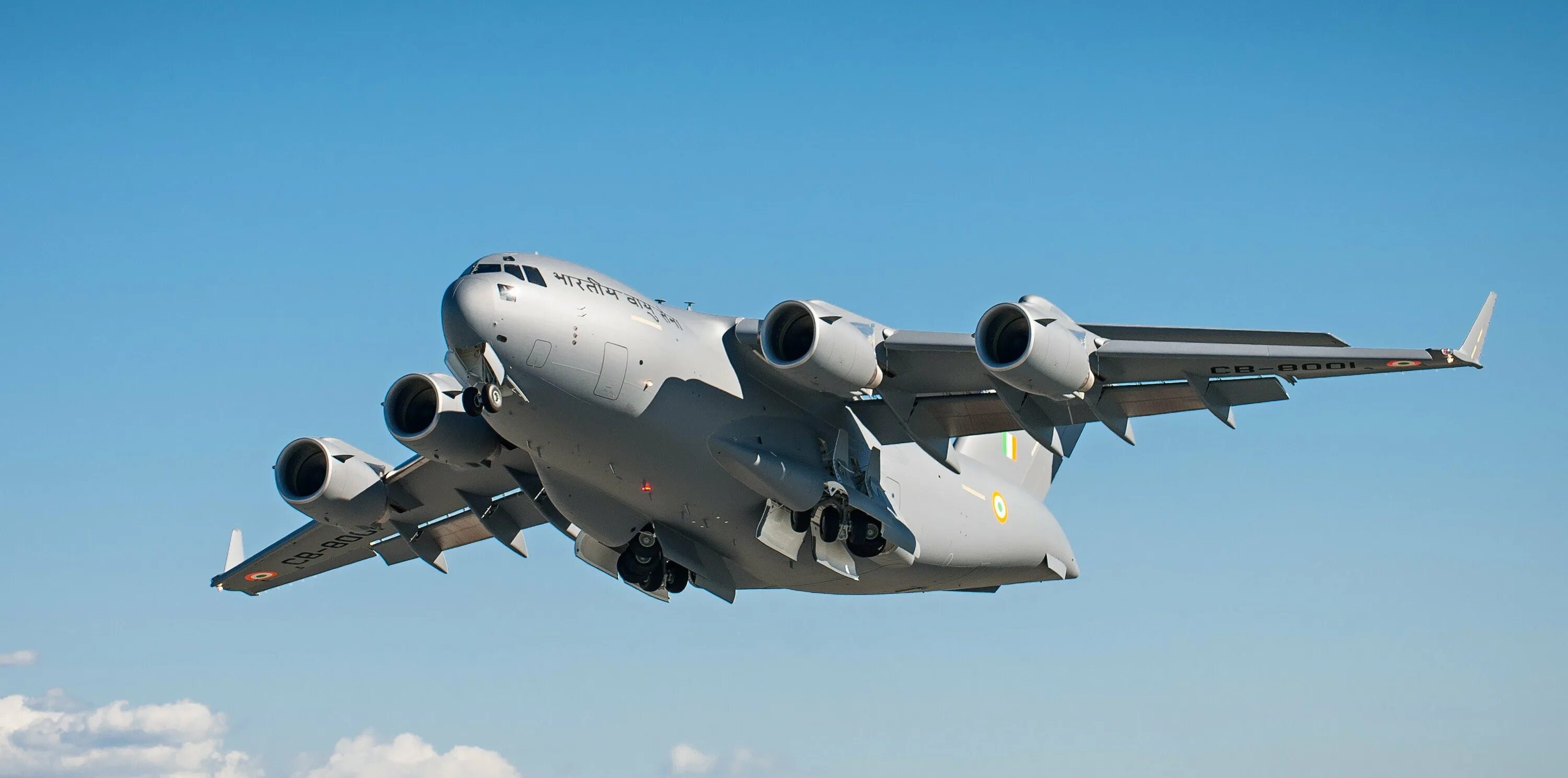 Самолет с 4 реактивными двигателями. Boeing c-17 globemaster iii. самолёт boeing c-17 globemaster. грузовой самолет c-17 globemaster iii. boeing c-17 globemaster iii фото.