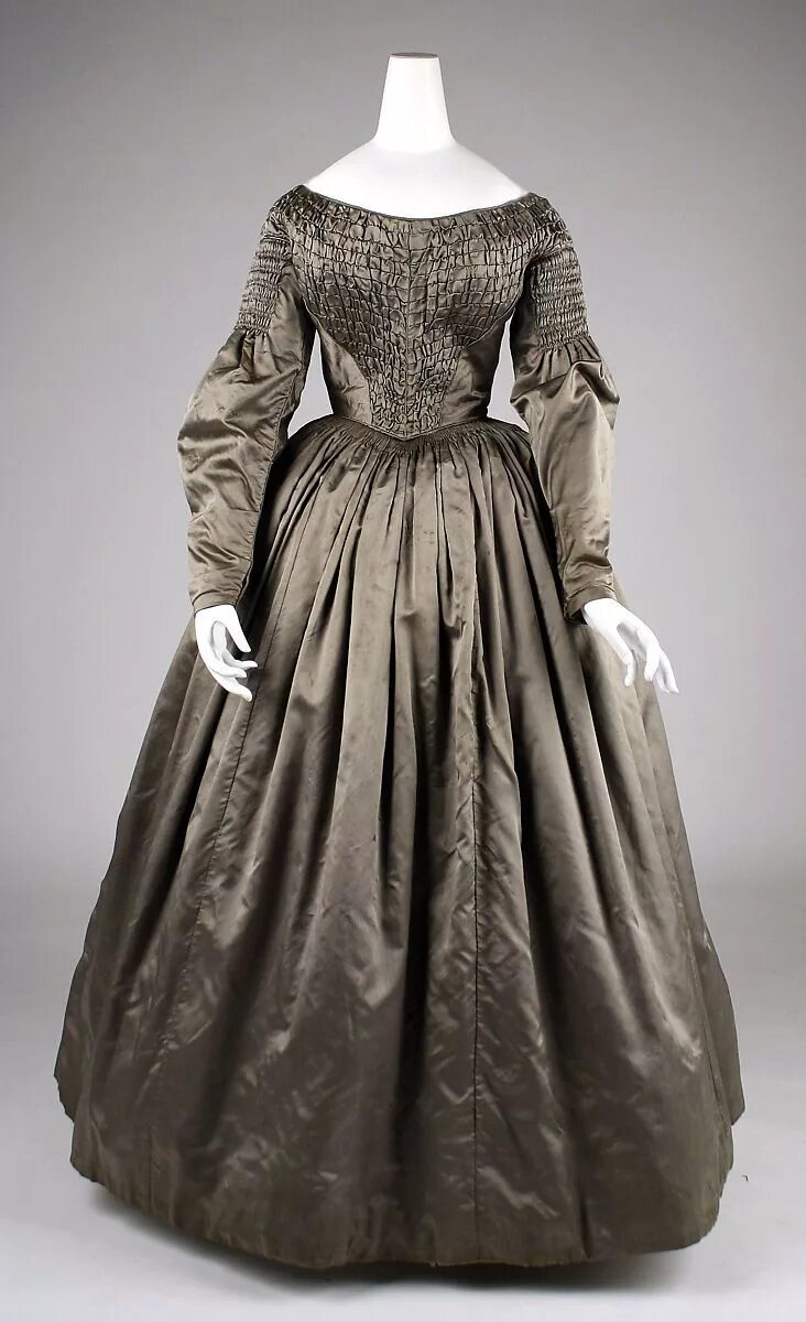 Одежда 1800. Мода 19 века 1840х. Викторианская мода 1840. Кринолин 1830. Мода 1840-1850.