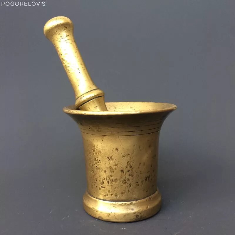 Ступка с пестиком латунь старинная. Ступа медная старинная для чего. Медная ступка. Ступка медь. Бронзовая ступка с пестиком 1614.