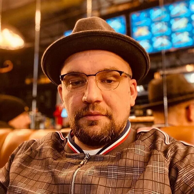 Шоу басты вопрос ребром. Баста. Баста шоу вопрос ребром. Баста шоу ютуб. Баста шоу вопрос ребром.