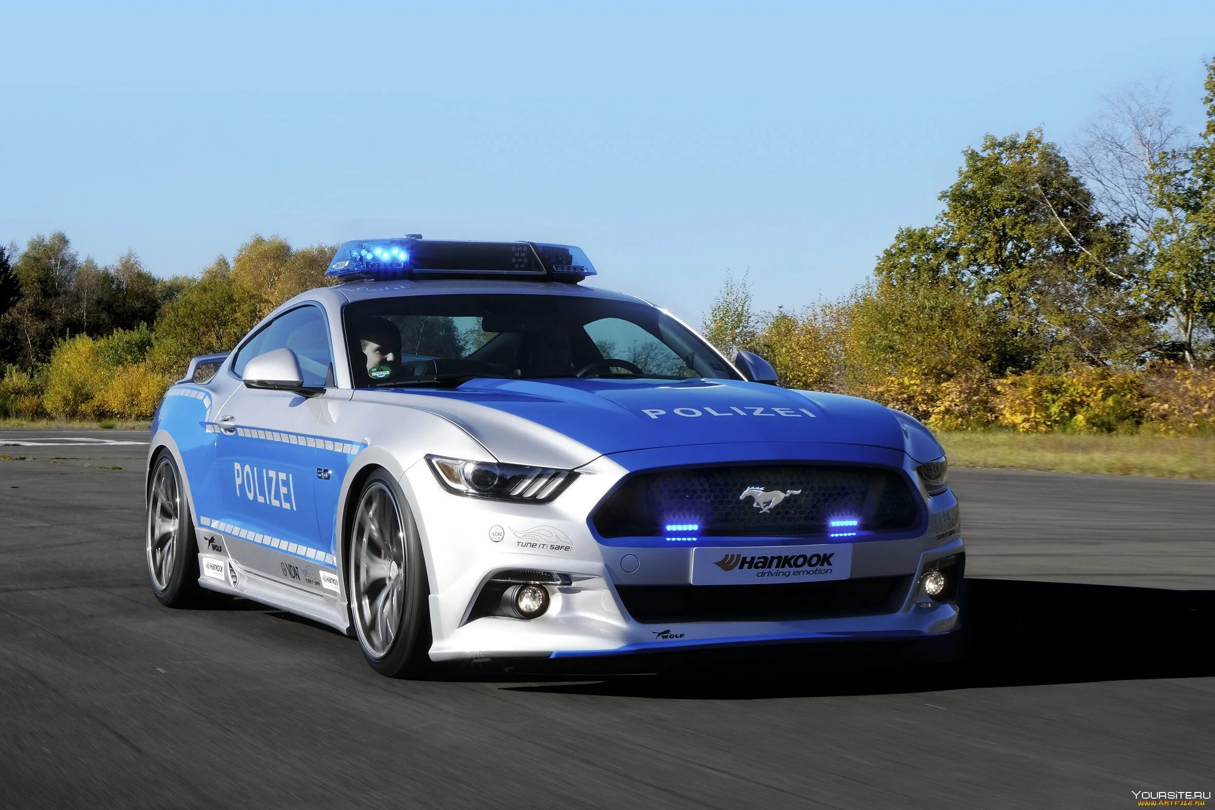 Сколько полицейских машин. Ford Mustang 2016 Police. Ford Mustang gt полиция. Ford Mustang 2015 Police. Форд Мустанг 2008 полиция.