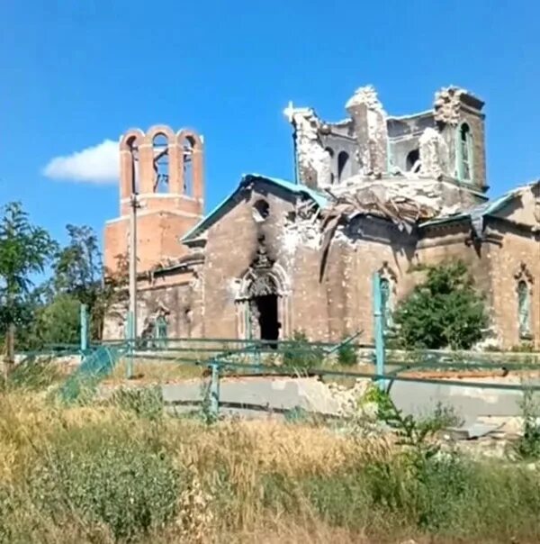 Храм Верхнеторецкое Свято Дмитриевский. Храм минеральное Ясиноватский район. Церковь в Верхнеторецком.