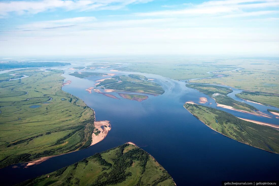 Устье картинки. Река Лена впадает в море Лаптевых. Река Устье Дельта Лена. Устье реки Лена. Устье реки Обь Дельта.