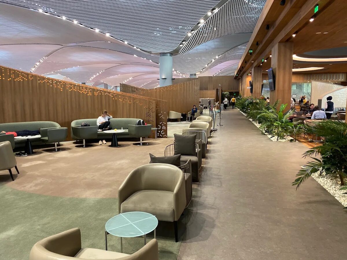 Аэропорт санья бизнес зал. Iga lounge в аэропорту стамбула. стамбул аэропорт вип зал. лаунж зона в аэропорту стамбула. iga lounge стамбул новый аэропорт.