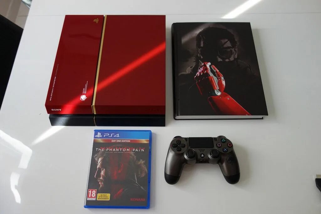 Ps4 playstation edition. Ps4 mgs5 Edition. Metal Gear Solid 5 ps4. Ps4 Metal Gear Edition. Sony PLAYSTATION 4 Metal Gear Solid v.