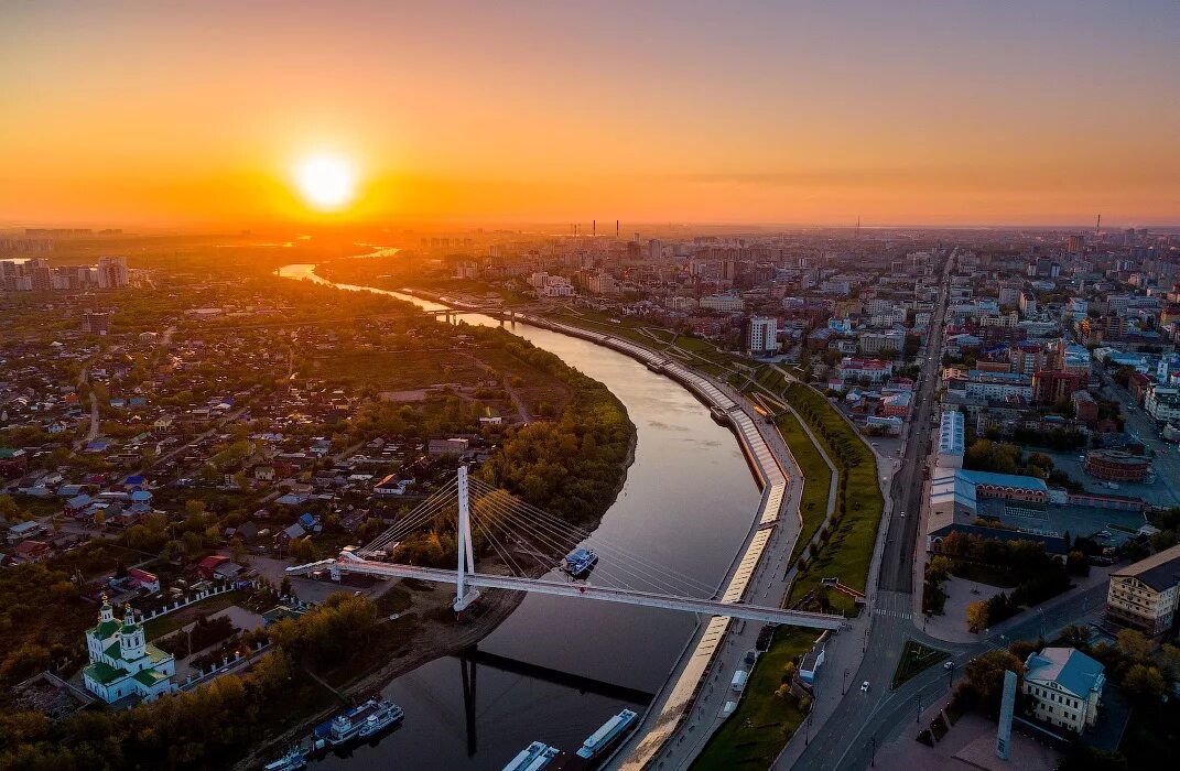 Где жить в тюмени. Тюмень с высоты птичьего. Тюмень с высоты. Тюмень с птичьего полета. Современная Тюмень.