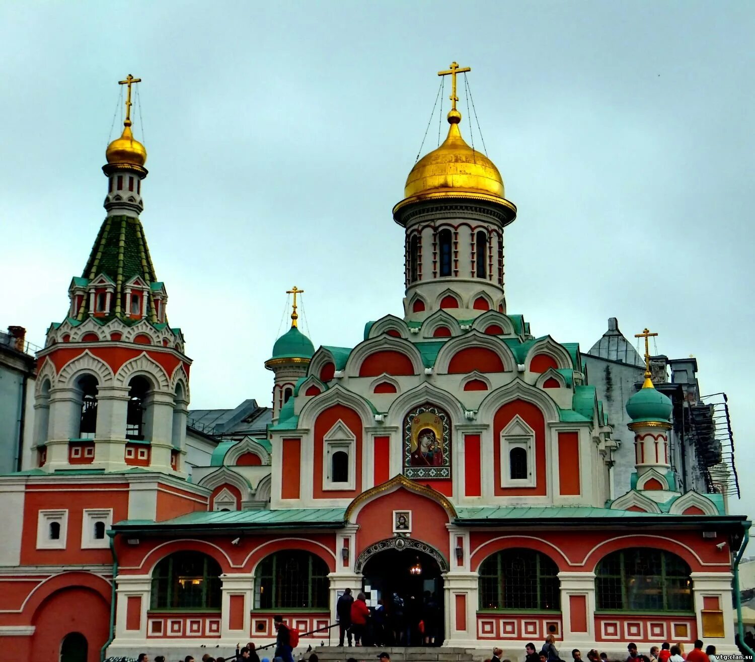 Храм Казанской иконы Божией матери Москва. Храм Казанской Божьей матери на красной площади. Храм иконы Казанской Божьей матери в Москве на красной площади. Красная площадь храм казанской божьей матери