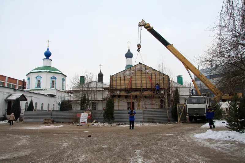 Рязань троицкий мужской. Свято-Троицкий монастырь Рязань. Троицкого монастыря Рязань. Троицкий монастырь Рязань братия. Рязань Сергиевская Церковь.