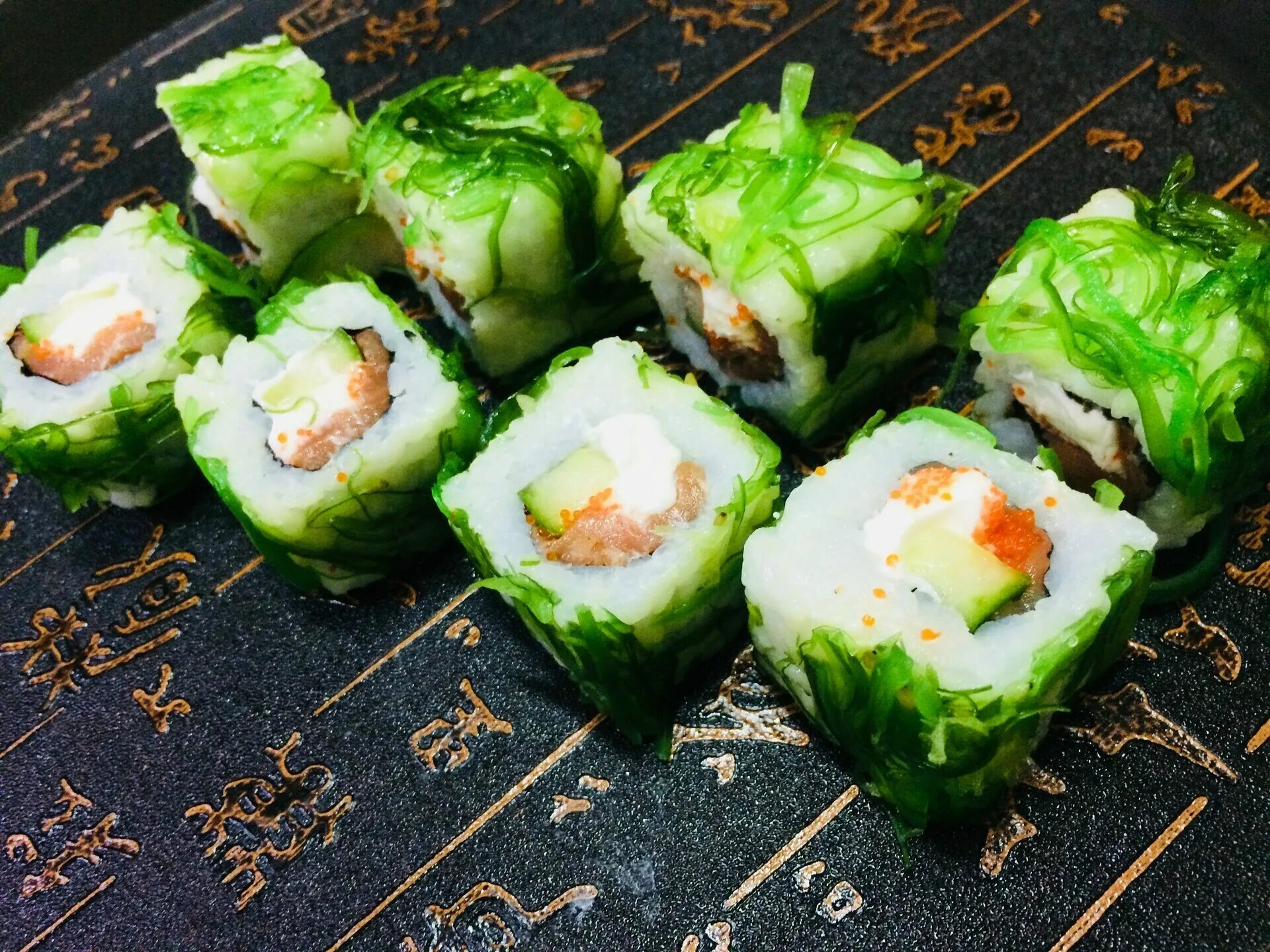 Big roll нори. ролл нори с огурцом. суши с огурцом и сыром рецепт. роллы каппа маки огурец сыр. суши в нори лосось.