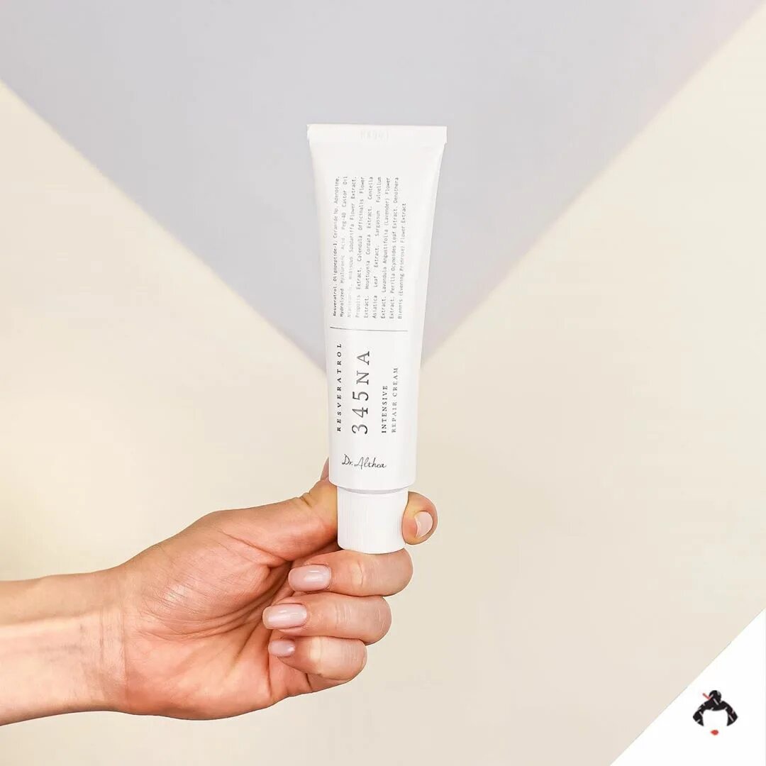 Dr althea 345na. Крем althea 345. Aura secret hyaluronic acid eye cream. Успокаивающий крем - dr. Dr.