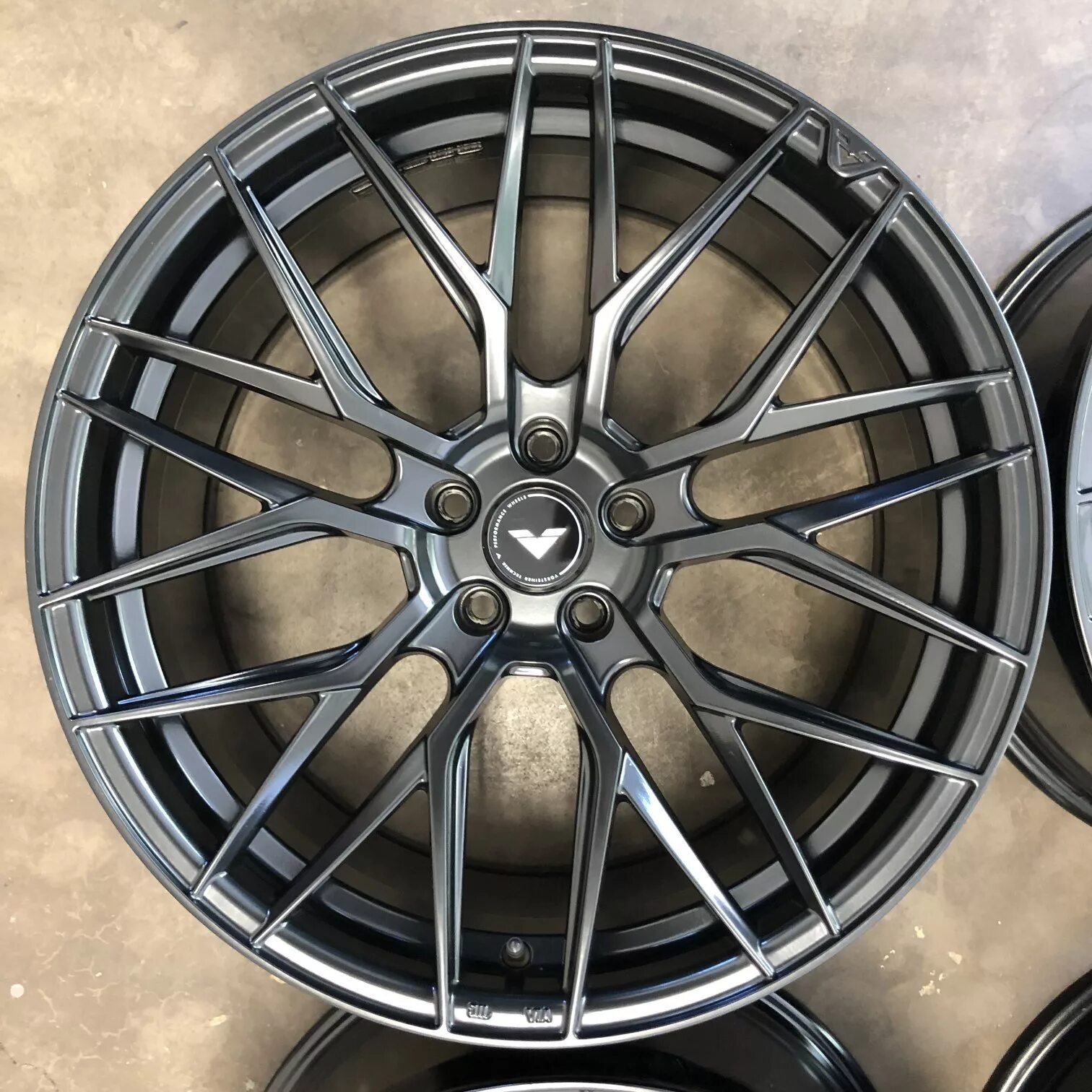 Диски Vorsteiner v-FF 107. Диски Vorsteiner VFF 107. Диски Vorsteiner v-FF 107 r18. Vorsteiner r18 5/114.3. Х 17 18 5 9