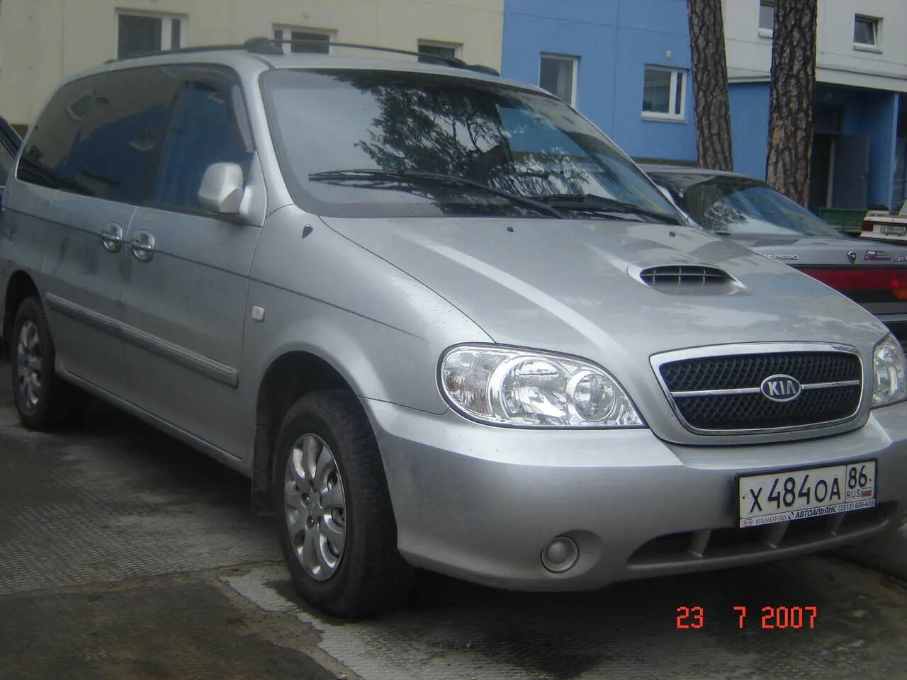 Киа карнивал с пробегом россия. Киа Карнивал 2005. Kia Carnival 2004. Kia Carnival 2005 года. Kia Carnival 2.9 2005.