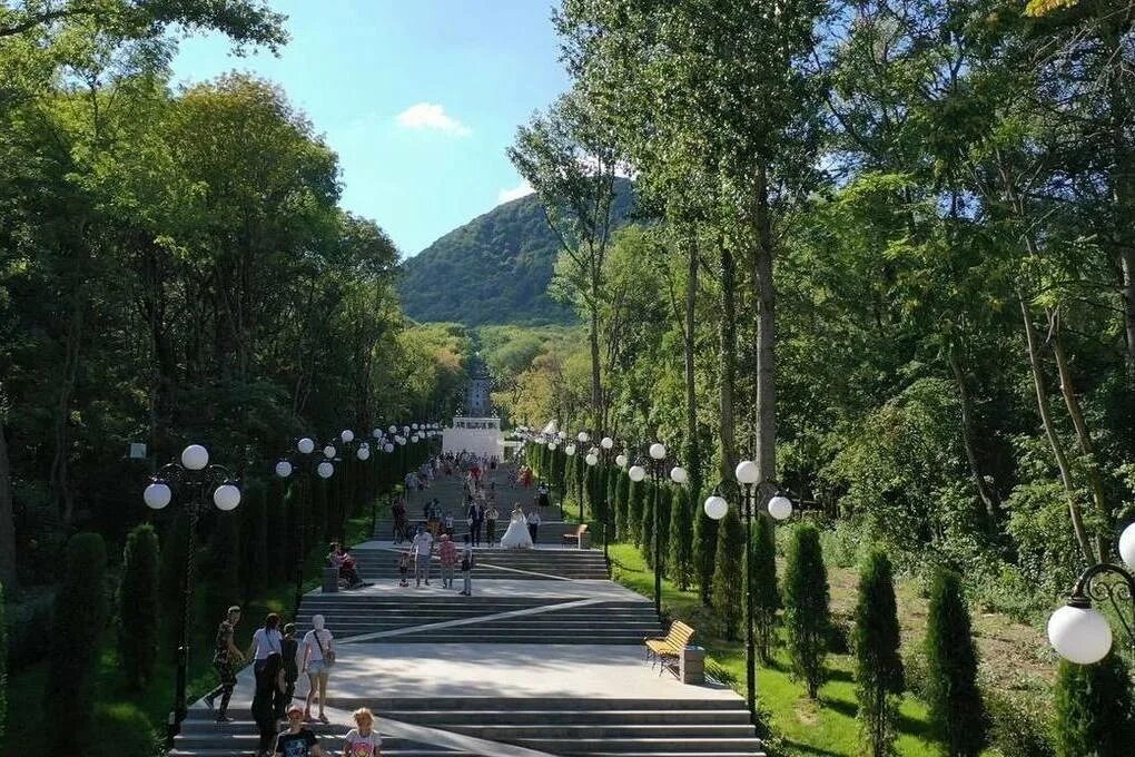 Рп5 железноводск ставропольский. Ставрополь Железноводск. Андроник Железноводск. Бета Железноводск. Железноводск достопримечательности.