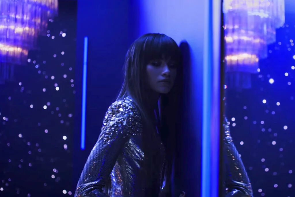 Буквы в стиле зебры. Pitbull - on the floor 2011. Девушка в платье. Oleg klimin. Зендая бруно марс.