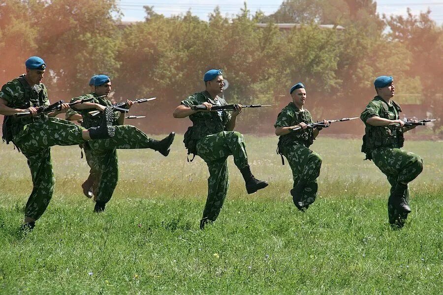 Служба по контракту в гру. Бойцы спн вдв. спецназ вдв. армия вдв спецназ. вдв подразделение спецназ гру.