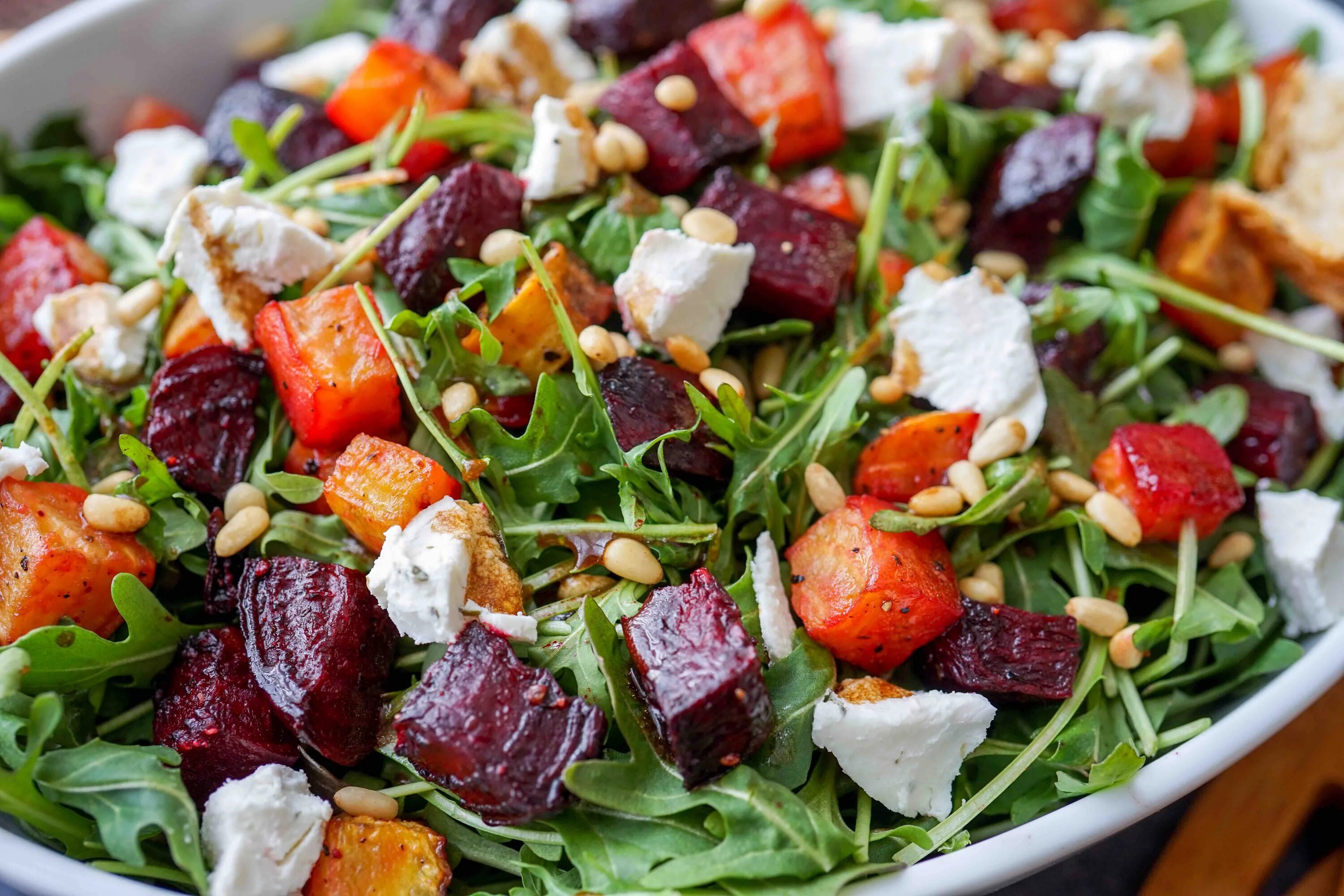 Many salad. Салат старорусский. сербская кухня салат. старорусская кухня салаты. side salad блюдо.