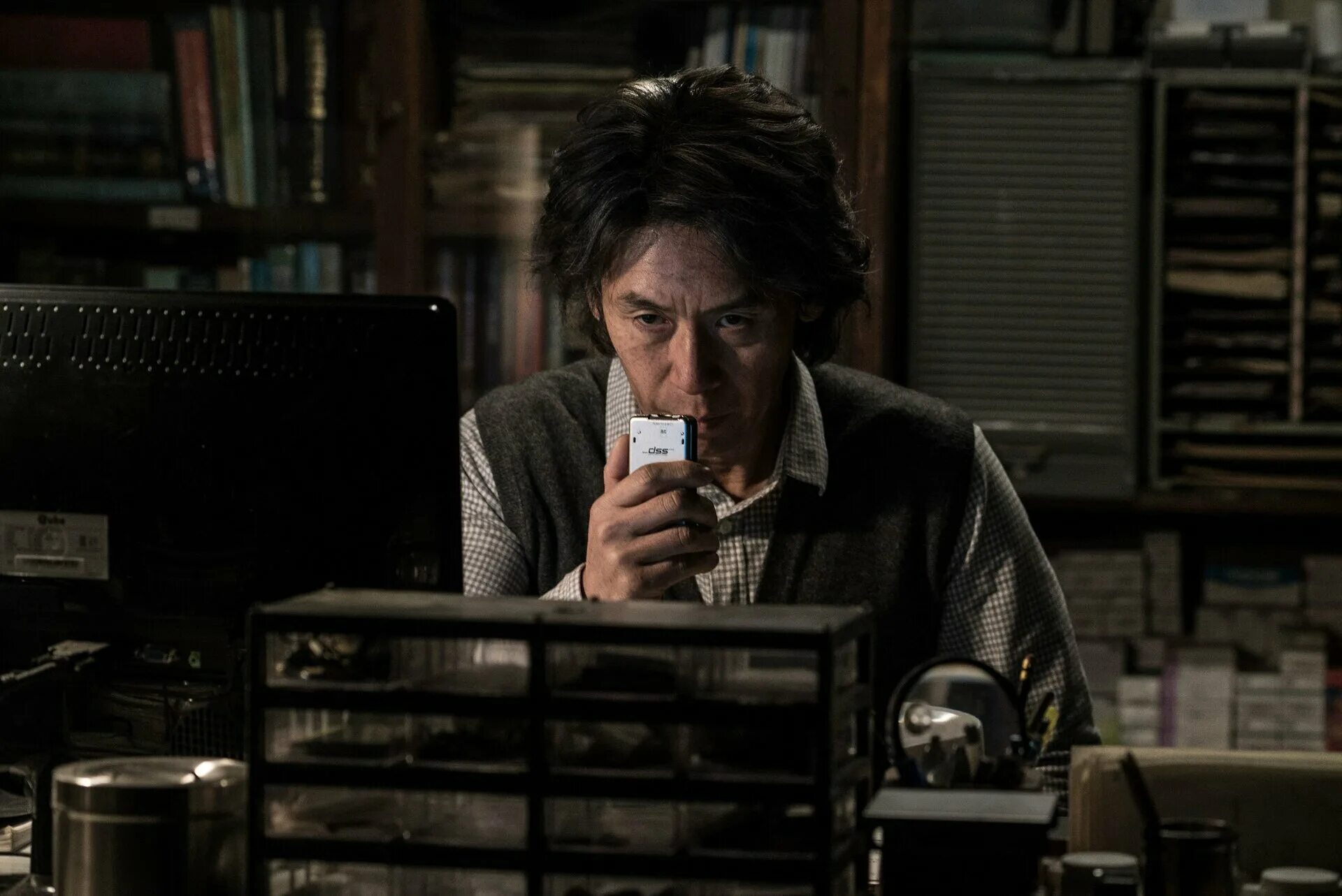 воспоминания убийцы фильм 2017 корея. воспоминания об убийстве 2003 постер. воспоминания убийцы трейлер. ким ёнха "мемуары убийцы". воспоминания убийцы фильм 2017 трейлер.