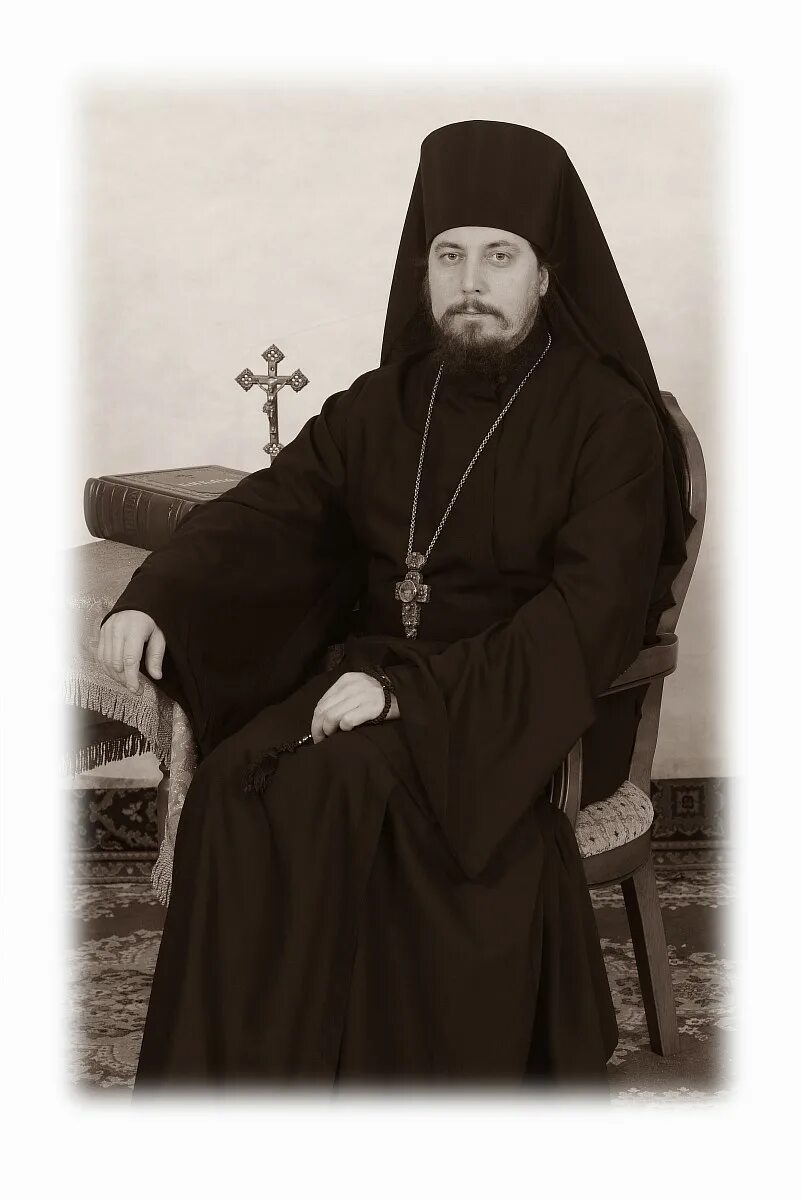 настоятель троицкого монастыря. настоятель троицкого монастыря. спасо андроников монастырь настоятель архимандрит дионисий. игумен тихон лавра. настоятель троицкого монастыря.