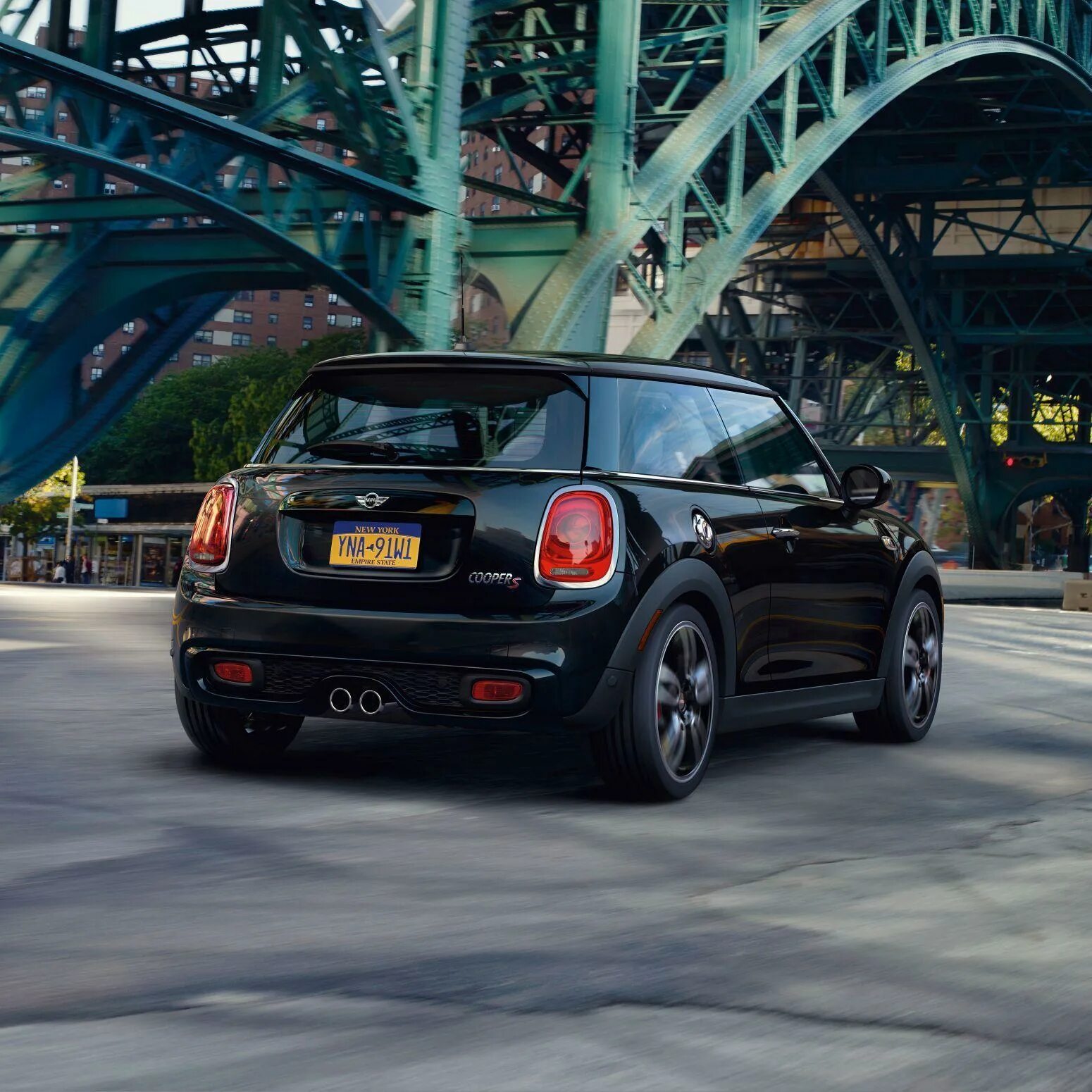 Mini разгон. Мини купер 2018. mini cooper 2017. мини купер 2018 черный.