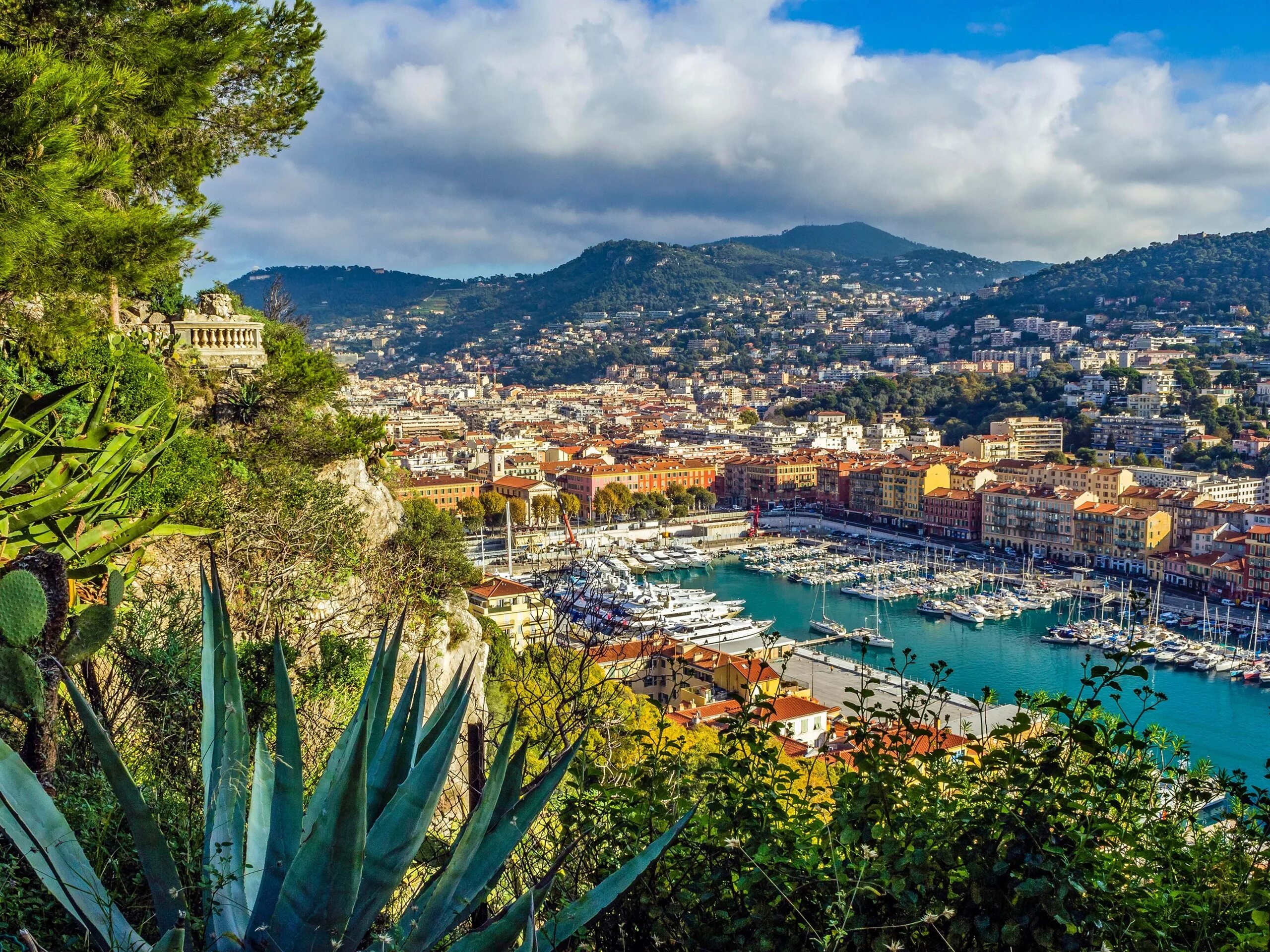 Йер франция лазурный берег. Лазурный берег франции французская ривьера. Лазурный берег франции канны. Юг франции ницца. Лазурный берег италии монако.
