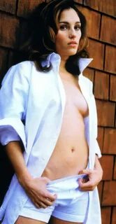 Amy jo johnson ever been nude 🌈 You're kidding... we're on t. Am...