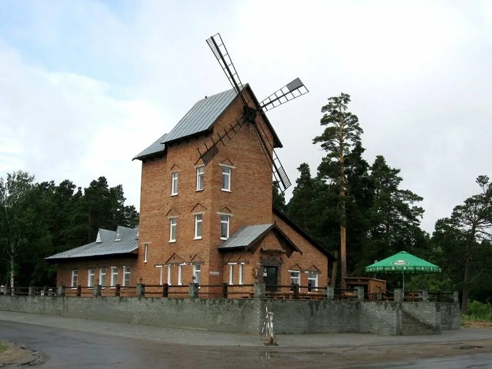 Павловск алтайский край улица. Мельница Павловск Алтайский край. Павловск Алтайский край достопримечательности. Алтайский край Павловский район село Павловск мельница. Павловск Алтайский край музей.